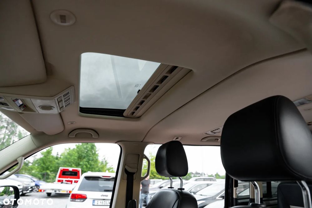 Volkswagen Transporter Multivan DSG BMT Highline - 30