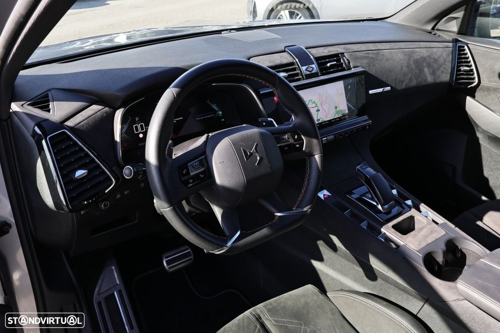DS DS7 Crossback E-Tense Performance Line EAT8 - 16