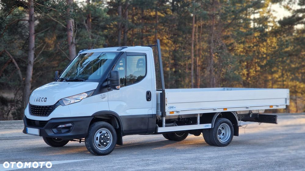 Iveco DAILY 3.0 180KM 35C18❗❗ NOWY MODEL / ZABUDOWA 8EP / SKRZYNIA OTWARTA DPR / PLATFORMA / SKRZYNIA MANUALNA / BLIŹNIAKI / BURTY 40CM / SERWIS ASO / SALON POLSKA / 35C15 50C15 35C18❗❗ - 22