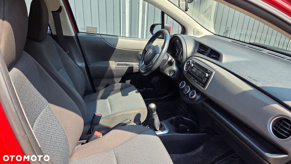 Toyota Yaris 1.0 Sol - 16