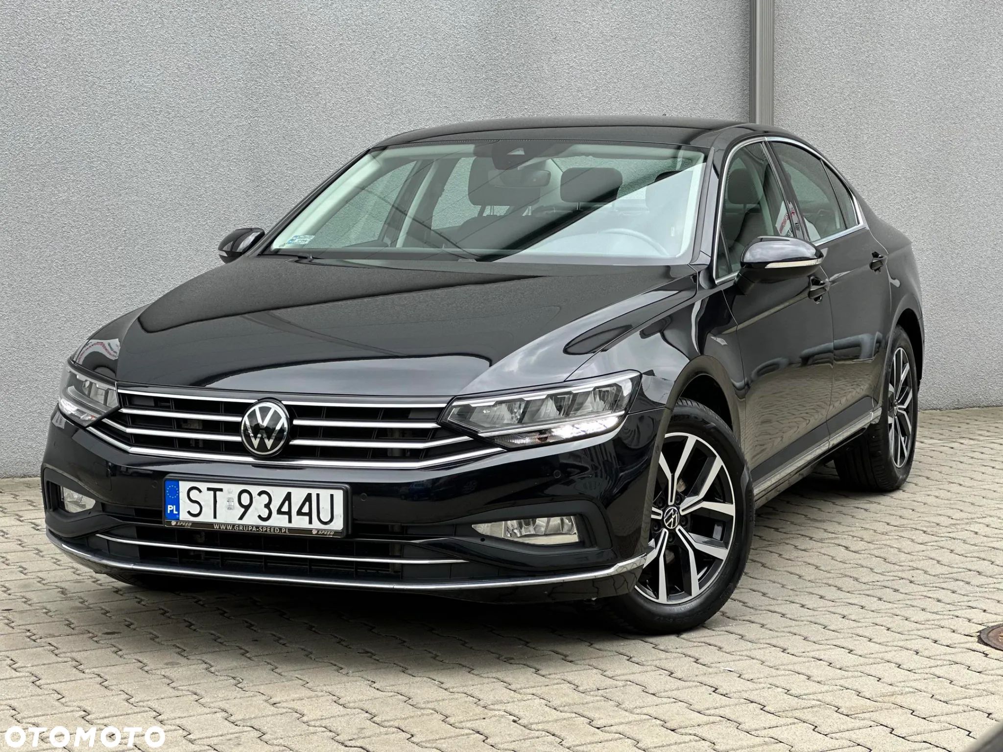 Volkswagen Passat 1.5 TSI EVO Elegance DSG - 1