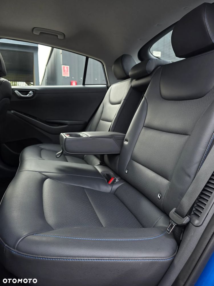 Hyundai IONIQ 1.6 GDI Premium - 18