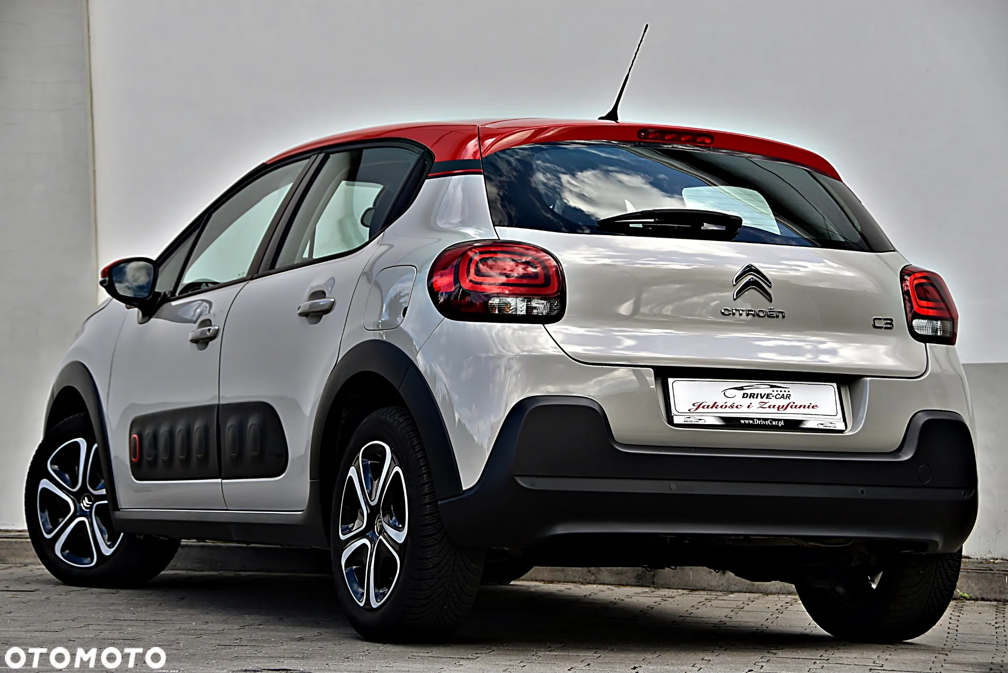 Citroën C3 1.2 PureTech Shine S&S EAT6 - 4
