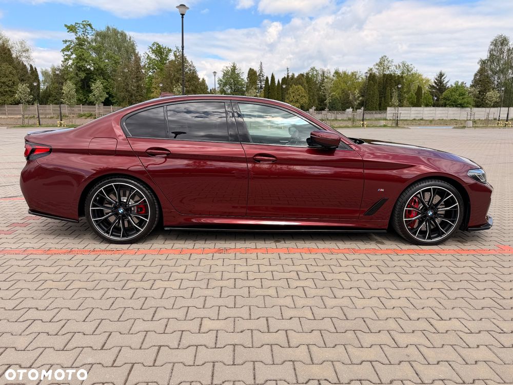 BMW Seria 5 540i xDrive mHEV sport - 12