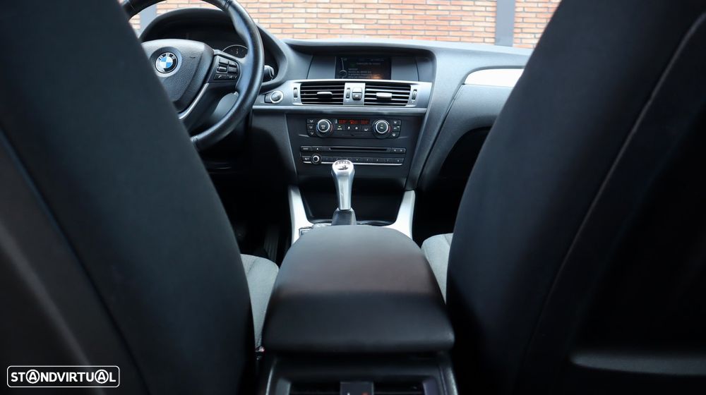 BMW X3 20 d xDrive - 38