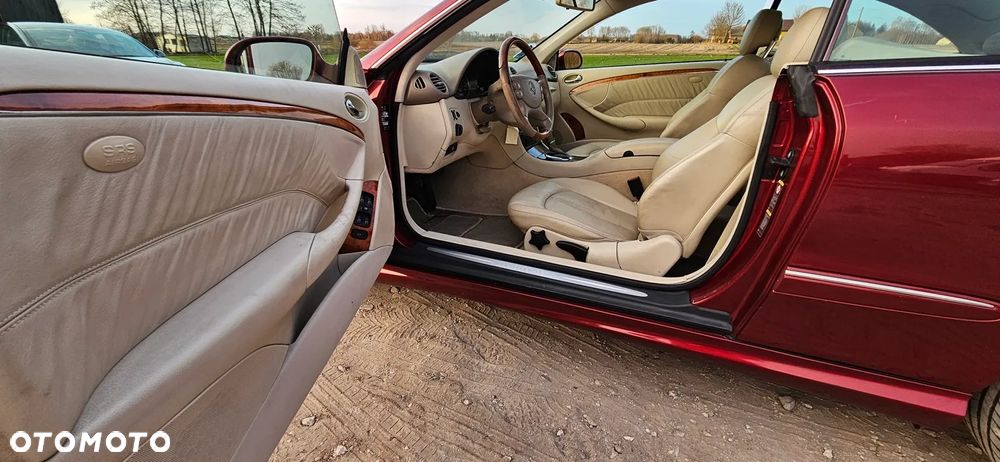 Mercedes-Benz CLK - 11