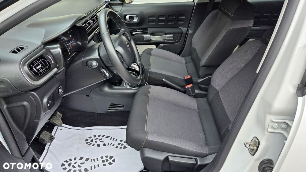 Citroën C3 1.2 PureTech Shine - 17