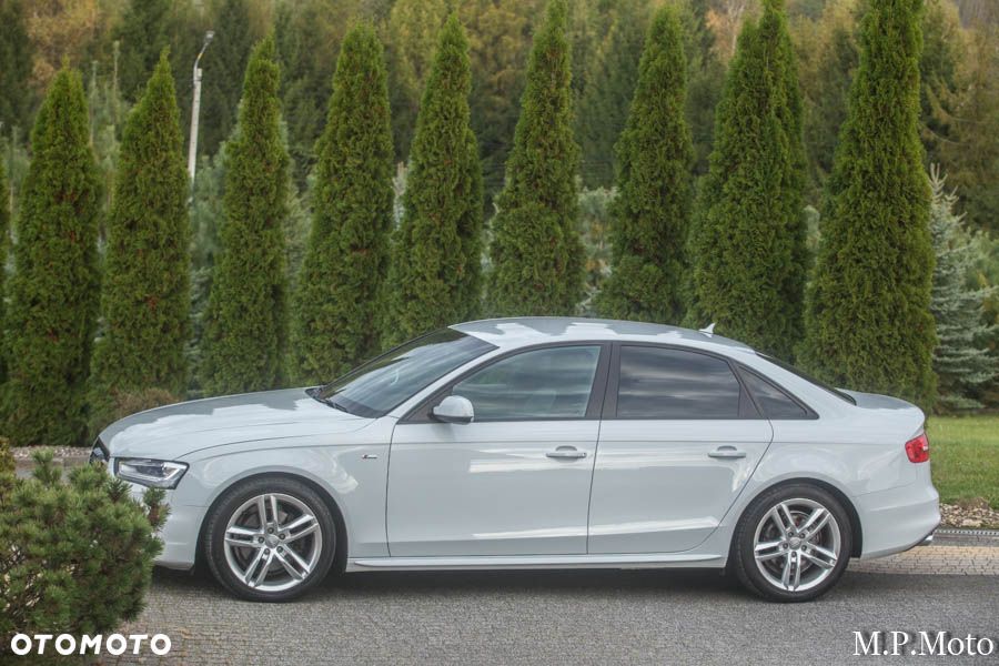 Audi A4 Limousine - 3