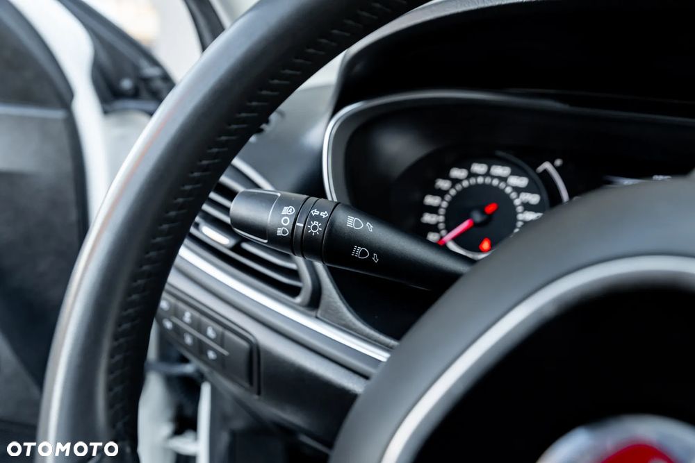 Fiat Tipo 1.4 T-Jet Lounge - 34