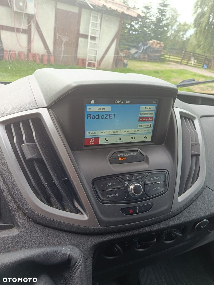 Ford Transit - 12