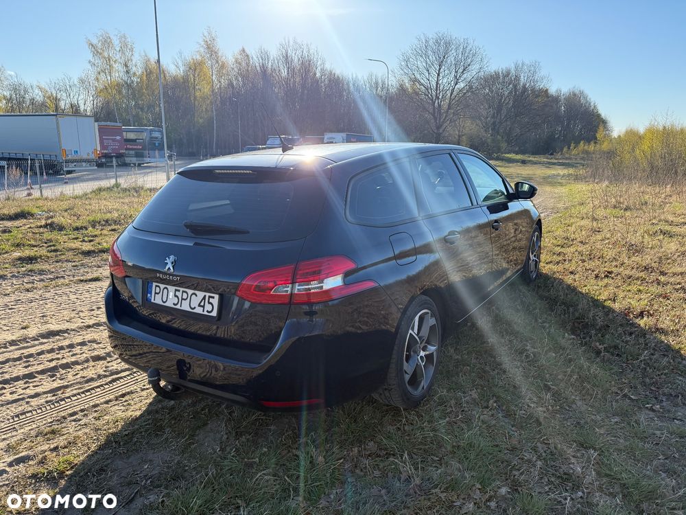 Peugeot 308 1.2 PureTech Allure S&S - 3
