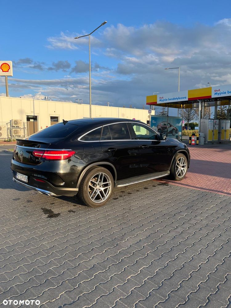 Mercedes-Benz GLE 350 d 4-Matic - 10