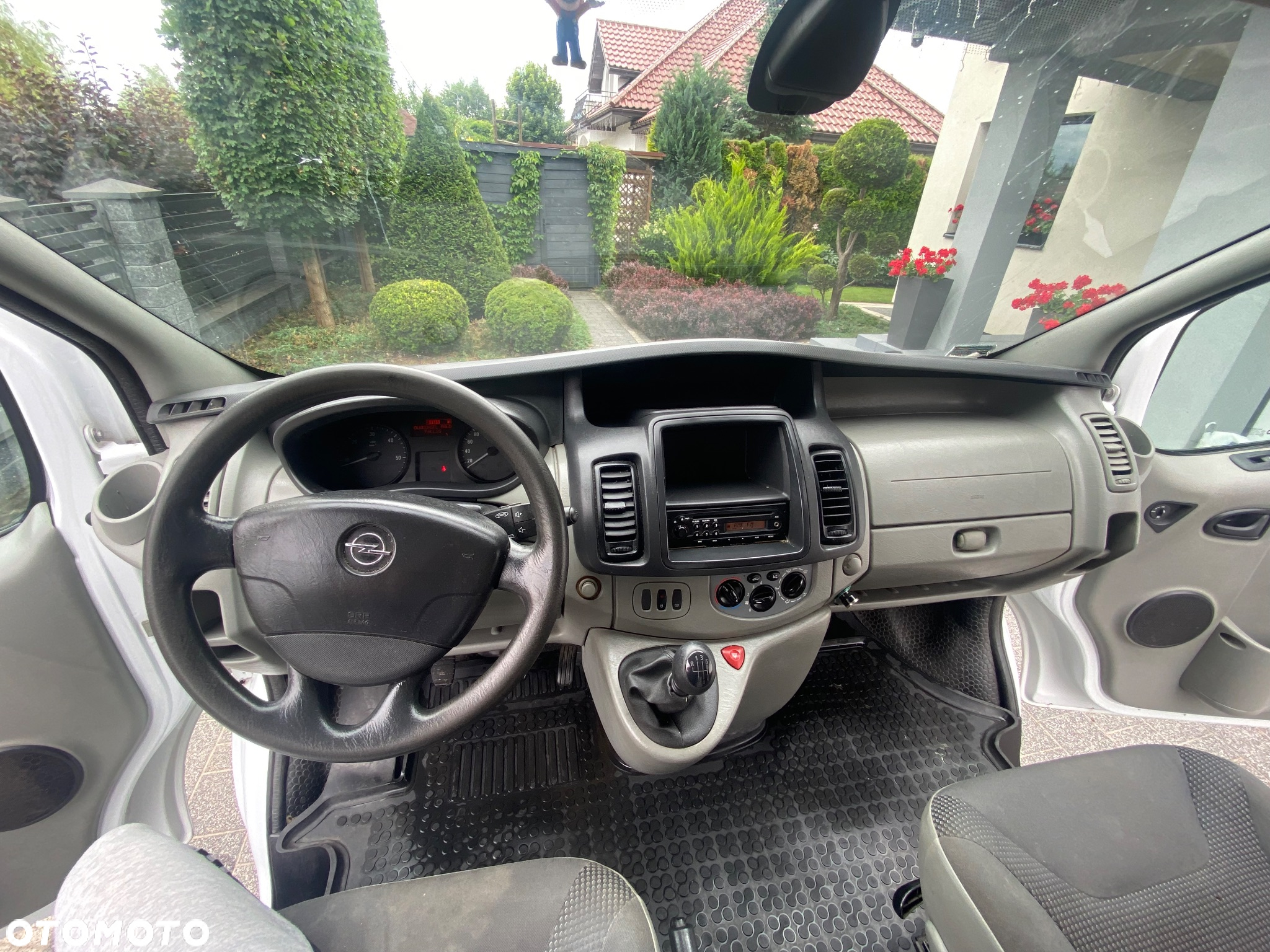 Opel Vivaro - 2