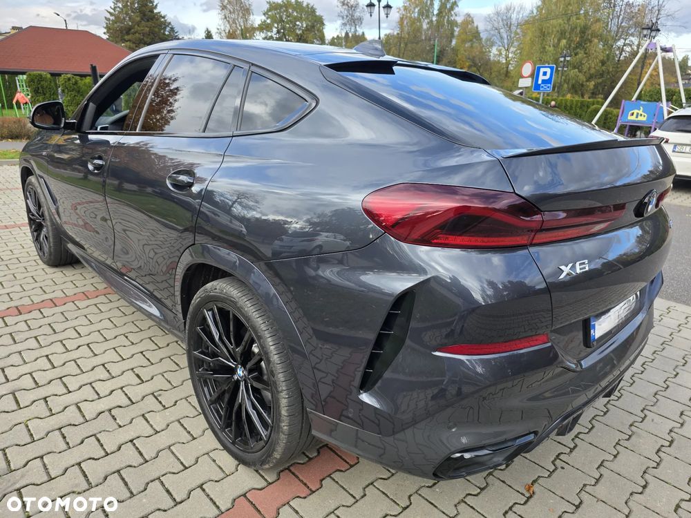 BMW X6 xDrive40i - 27