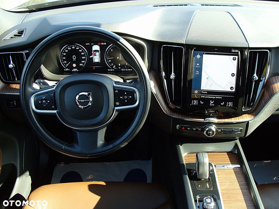 Volvo XC 60 B4 D Ultimate Dark - 20