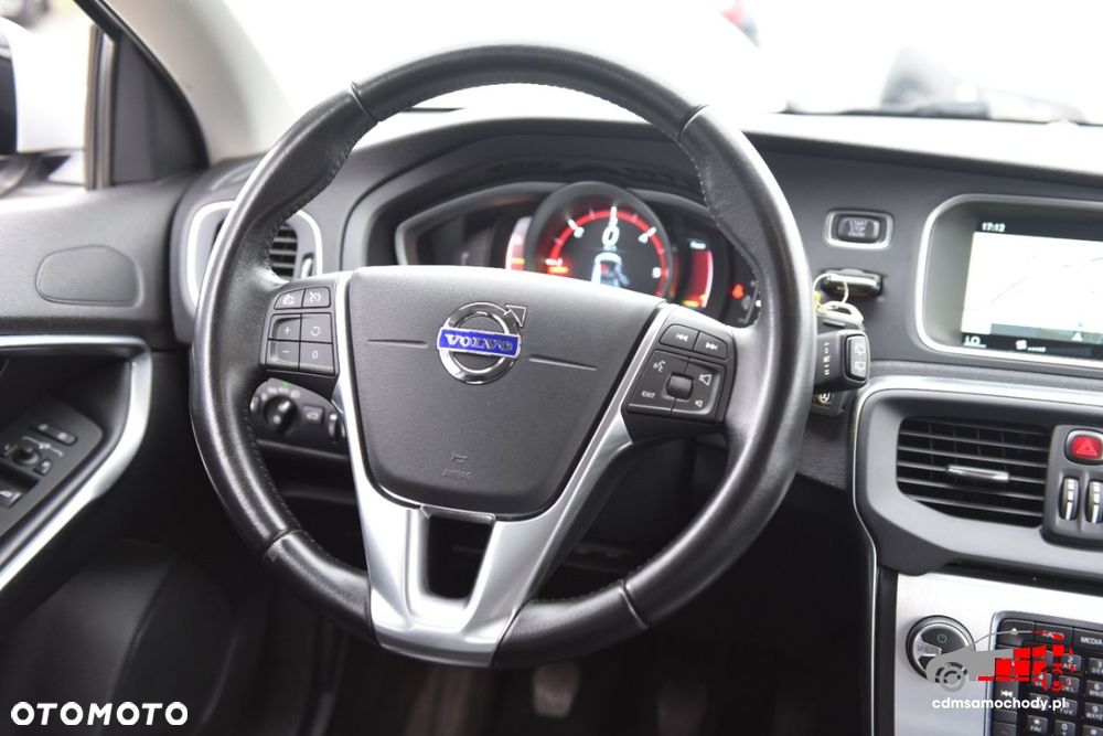 Volvo V40 - 24