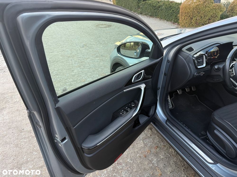 Kia XCeed 1.5 T-GDI GT-Line - 23