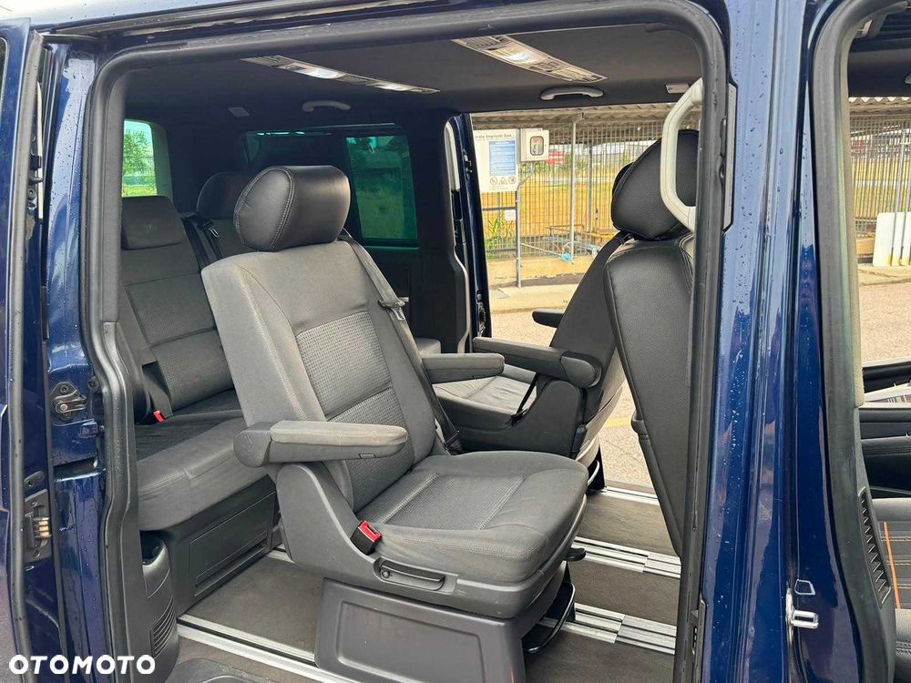 Volkswagen Multivan - 5