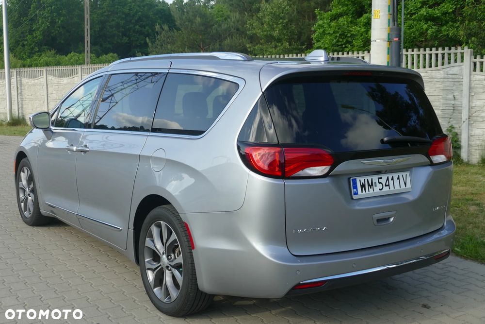 Chrysler Pacifica - 14