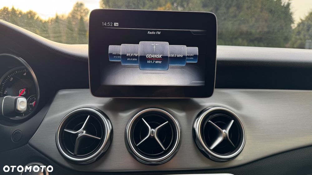 Mercedes-Benz GLA 200 (CDI) d 4Matic 7G-DCT AMG Line - 15