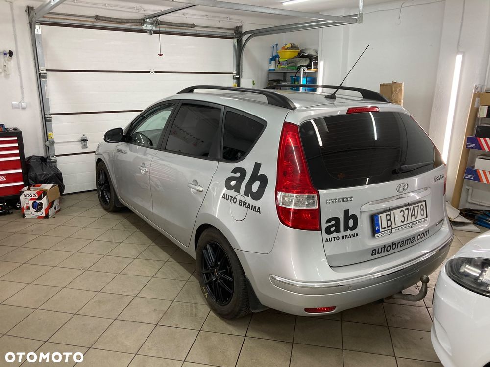 Hyundai i30 2.0 CRDi Premium - 23