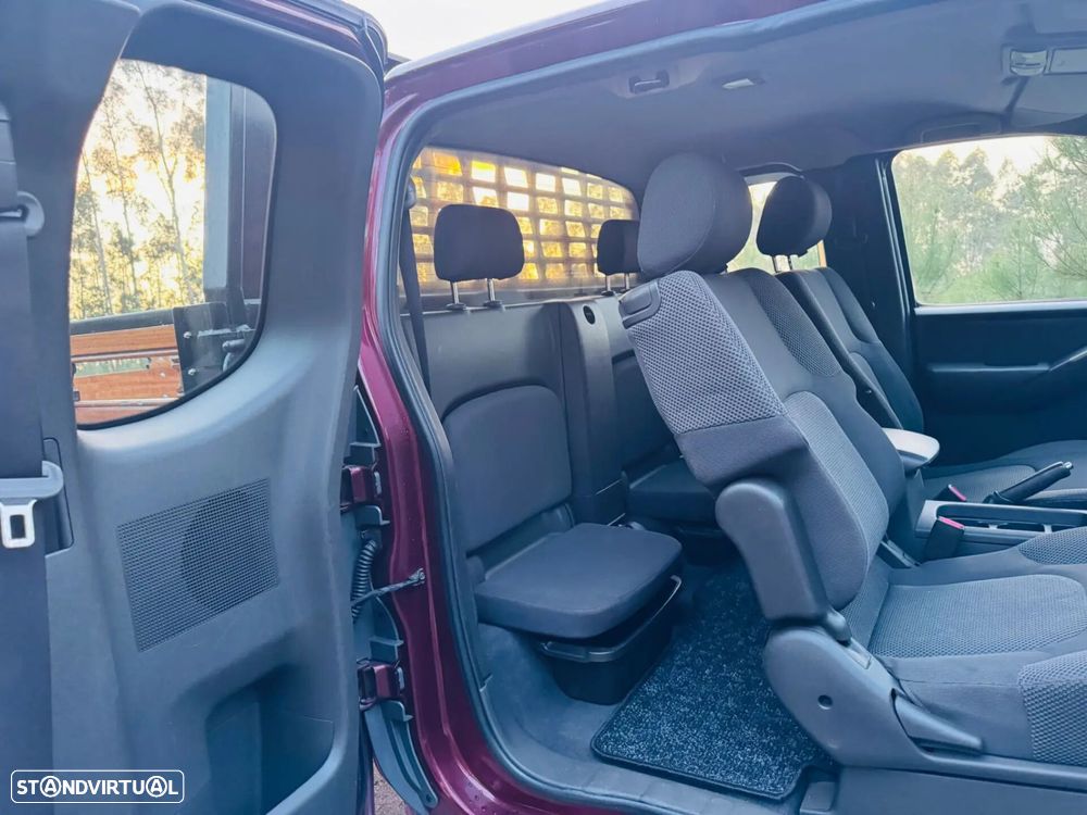 Nissan Navara 2.5 dCi CD SE Eastpak - 42