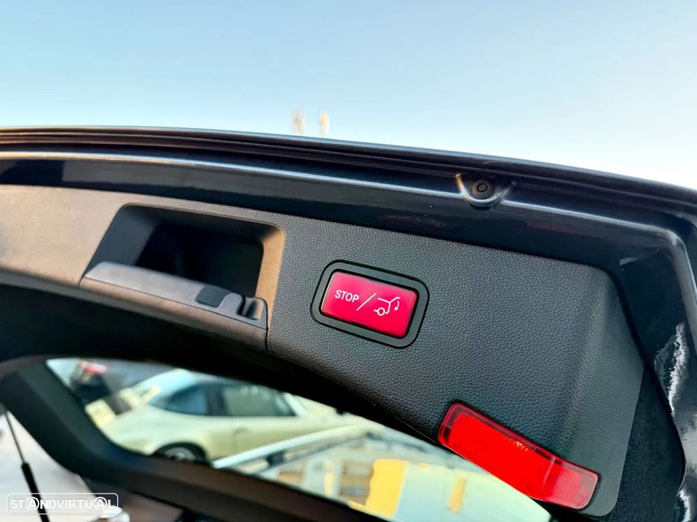 Mercedes-Benz E 250 BlueTEC Elegance Auto - 37