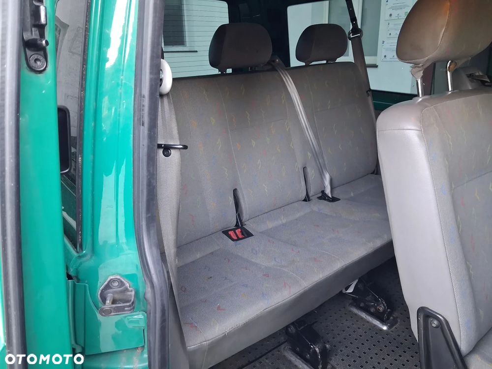 Volkswagen Transporter - 7