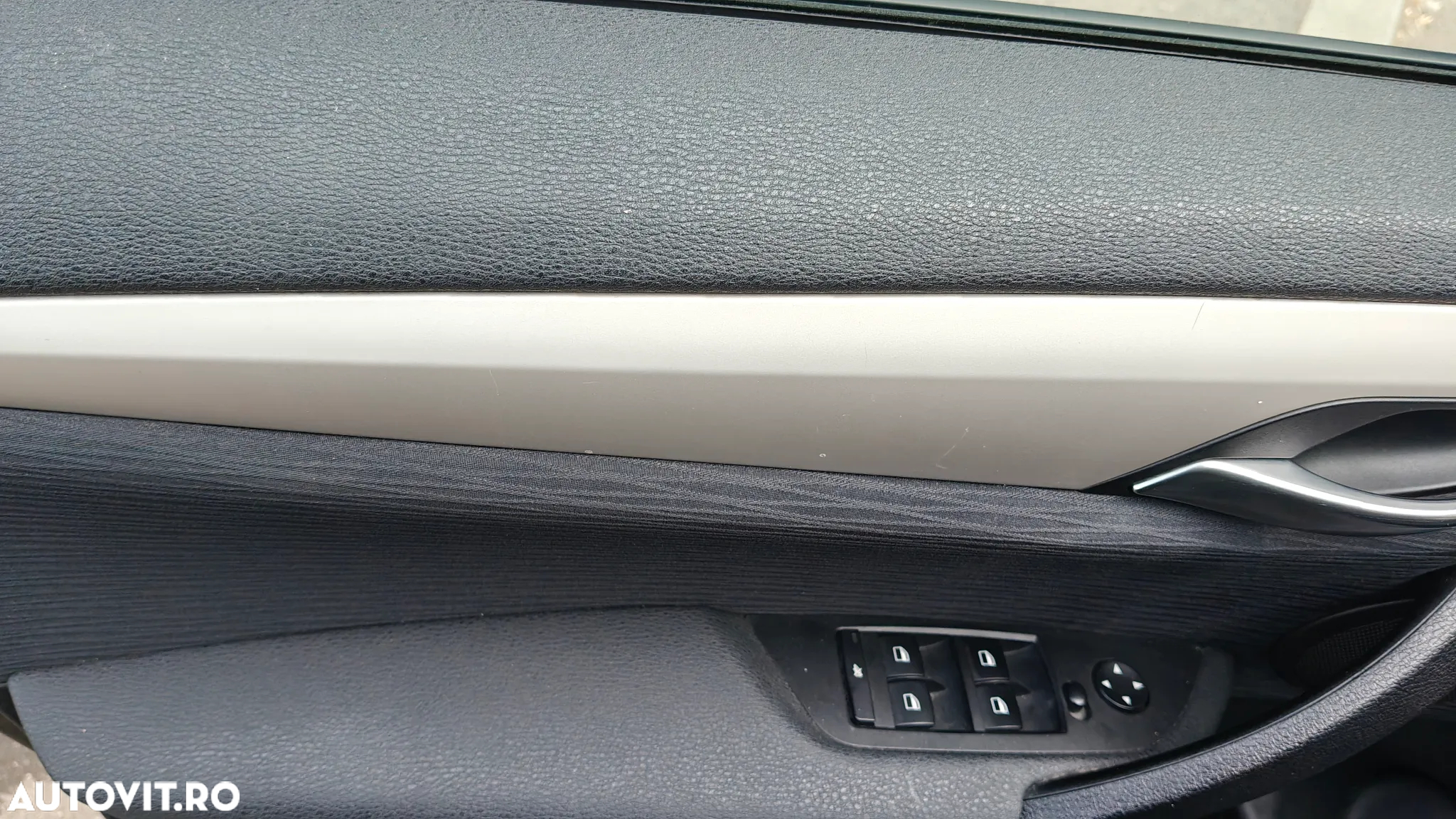 BMW X1 xDrive18d - 11
