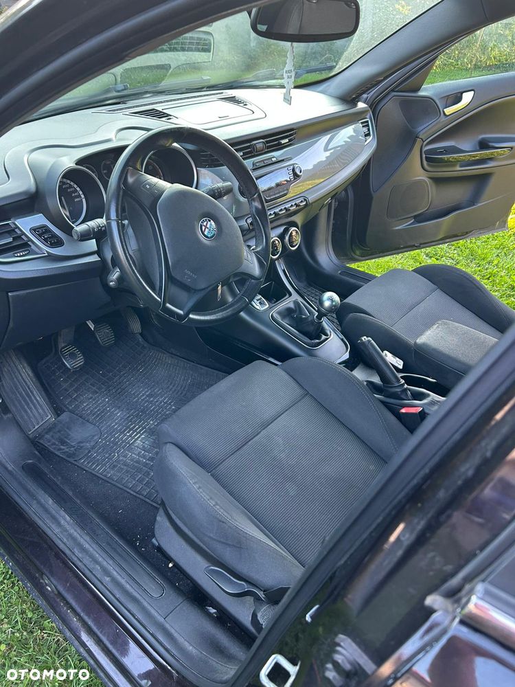 Alfa Romeo Giulietta 1.6 JTDM Veloce - 7