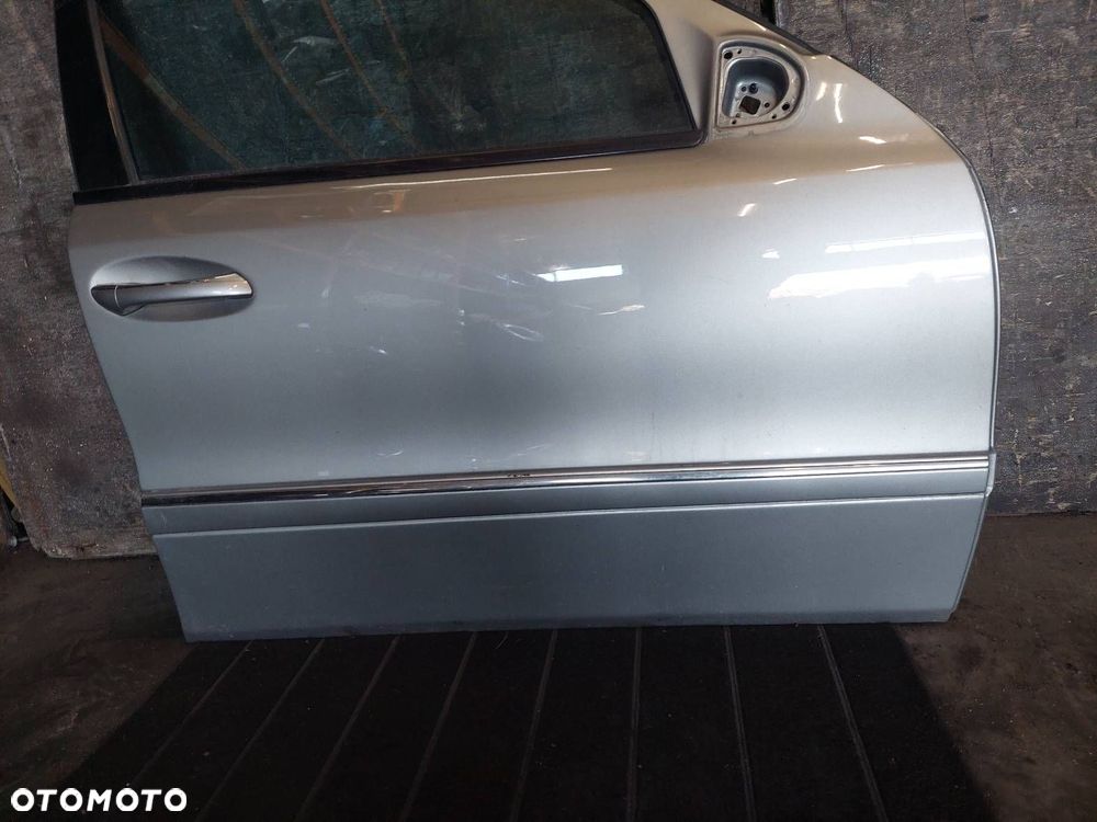 DRZWI KOMPLETNE PRAWY PRZÓD MERCEDES-BENZ W211 E KLASA - 4