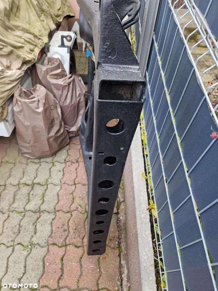 Rama Toyota Land Cruiser 90, 95 1996-2002r zdrowa - 16