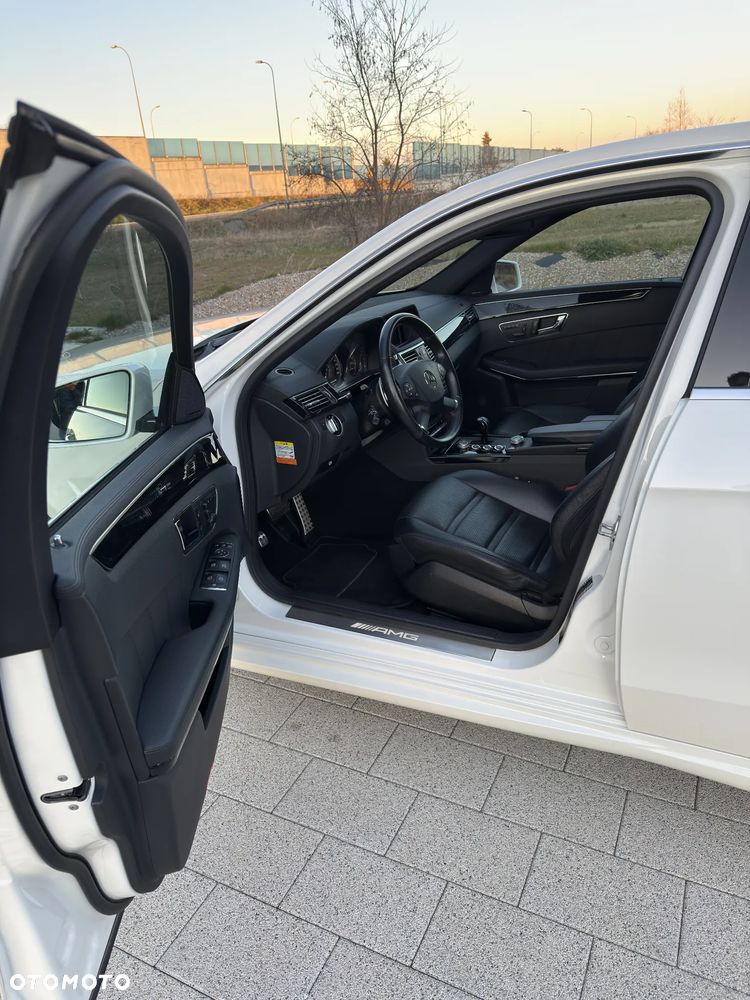 Mercedes-Benz Klasa E 63 AMG - 14