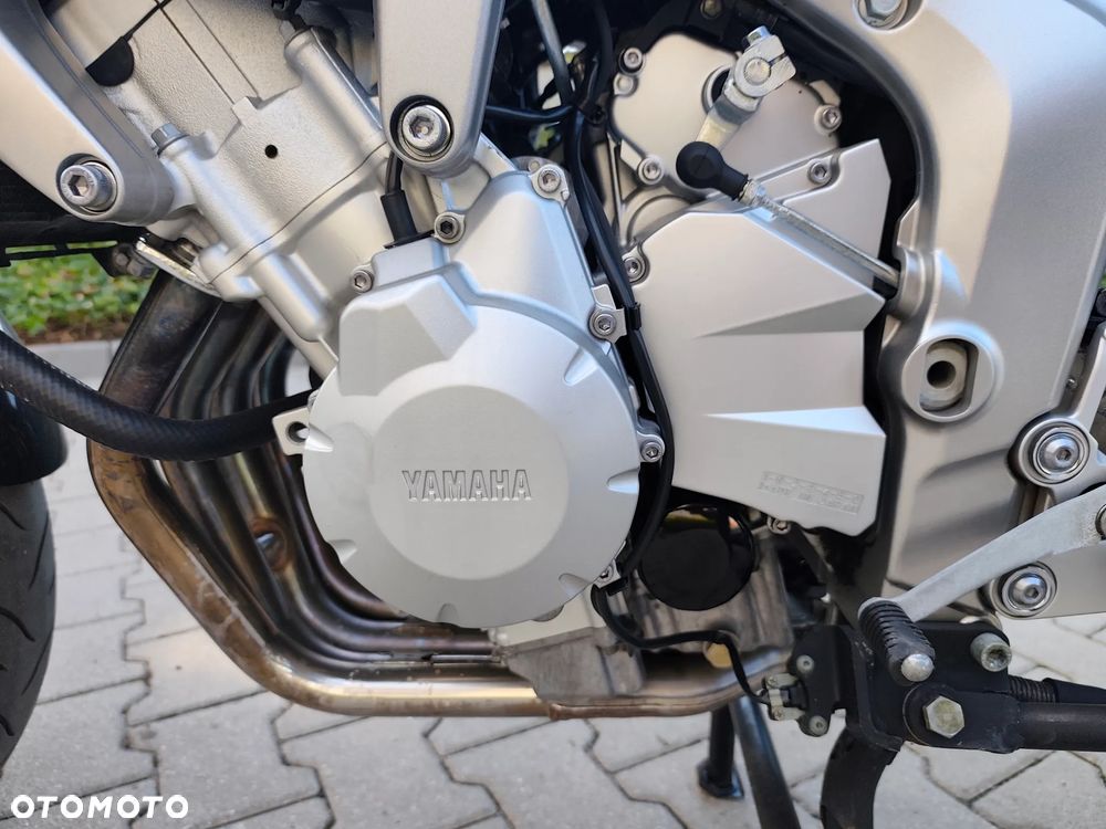 Yamaha FZ6 - 11