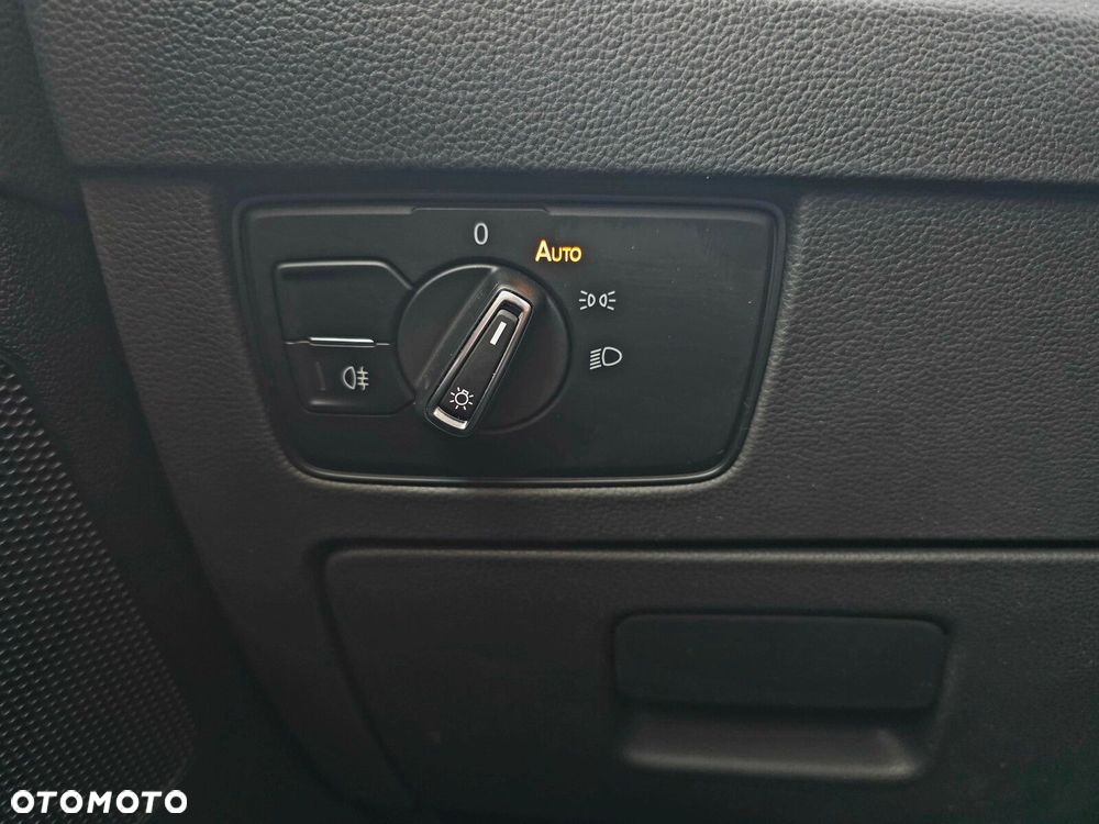 Volkswagen Passat 1.5 TSI EVO Business DSG - 10