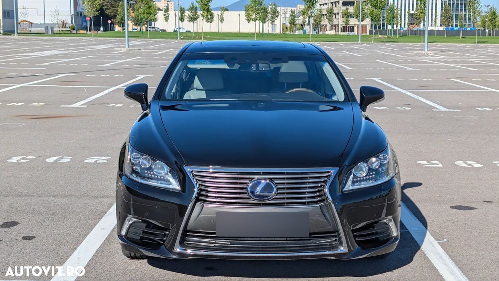 Lexus Seria LS - 3