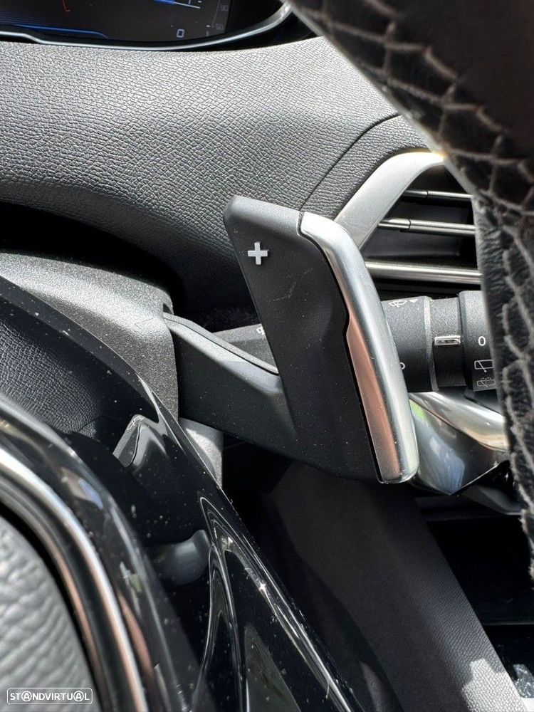 Peugeot 3008 1.2 PureTech Allure EAT6 - 23