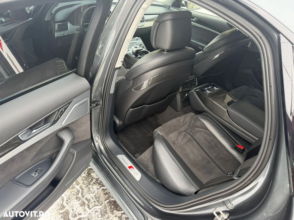 Audi S8 4.0 TFSI quattro Tiptronic - 39
