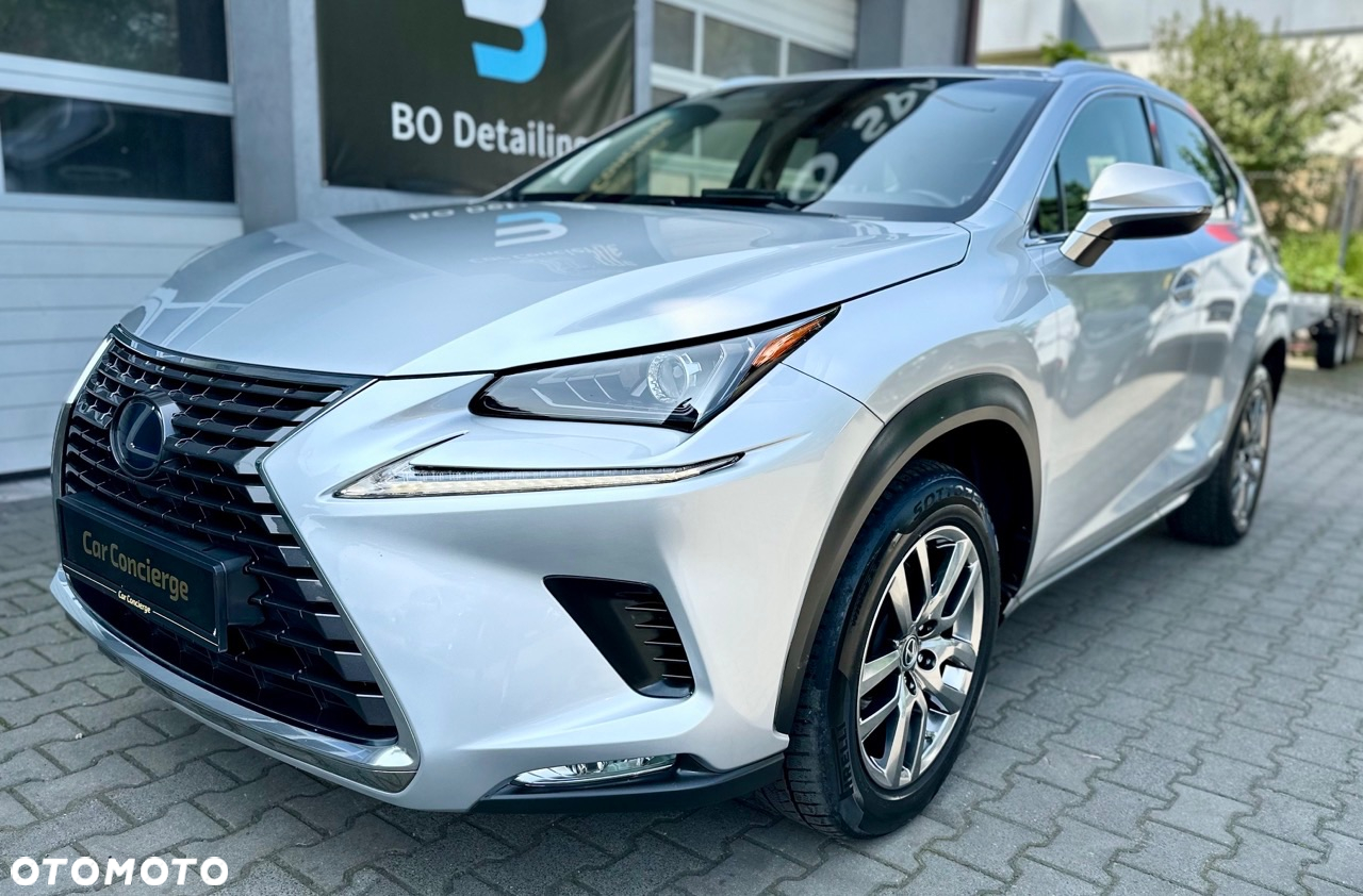 Lexus NX 300h Comfort AWD - 10