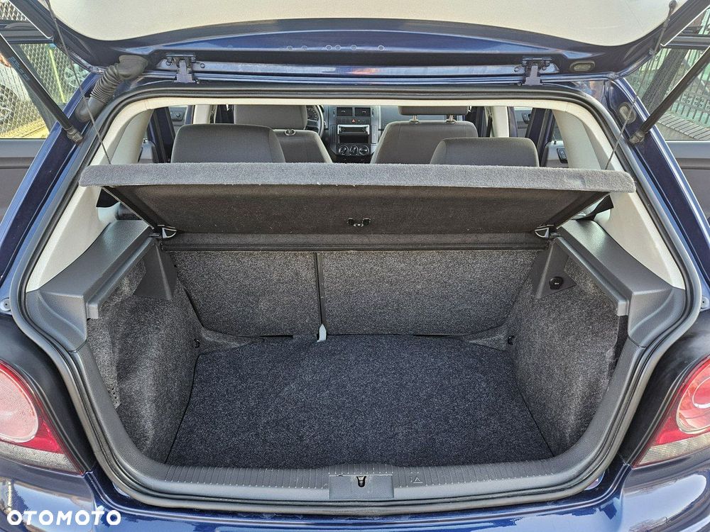 Volkswagen Polo 1.4 - 15