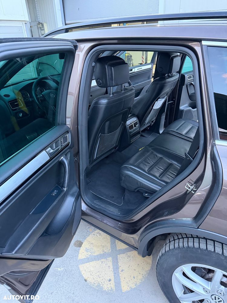 Volkswagen Touareg - 11
