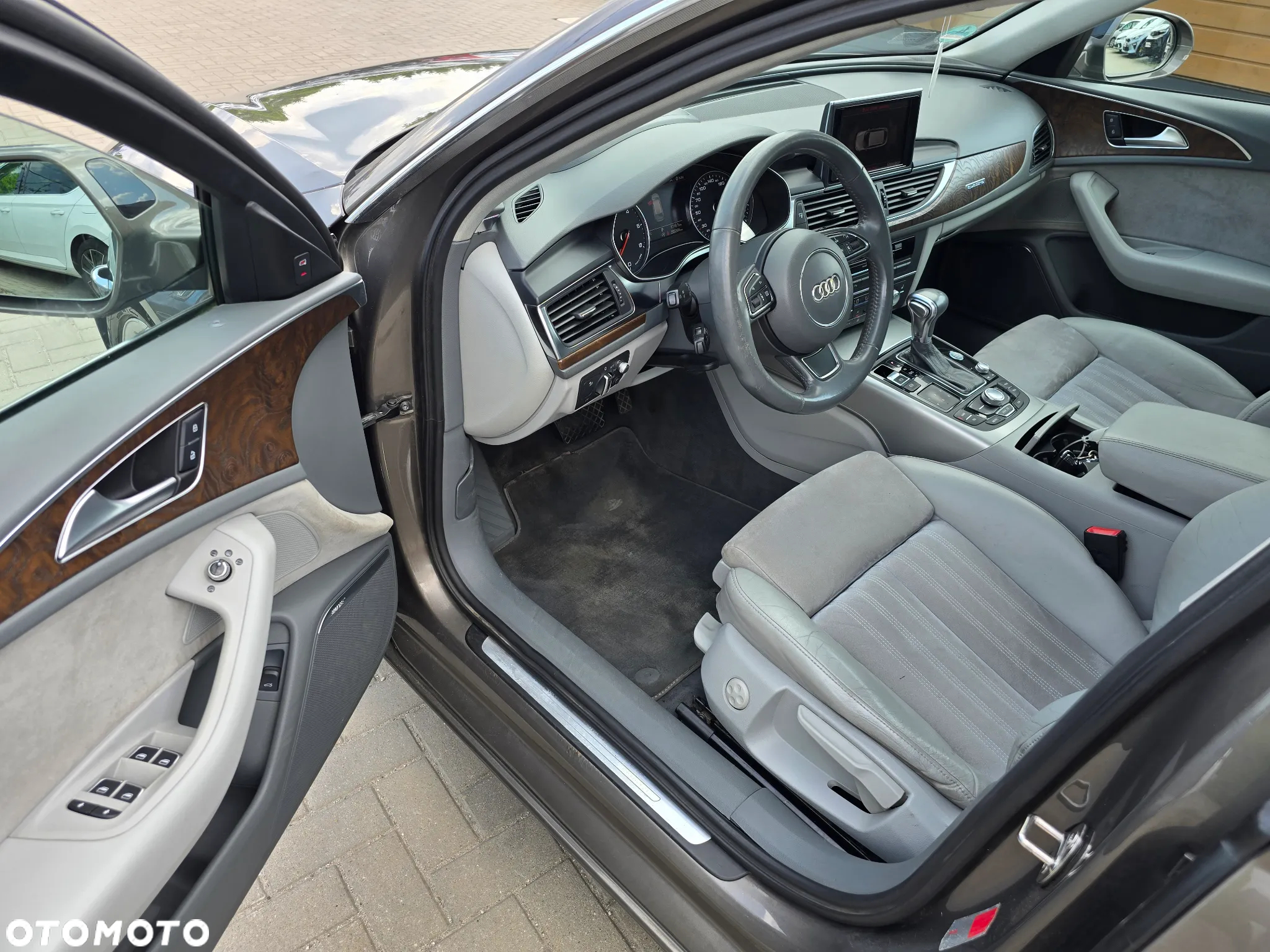 Audi A6 - 8