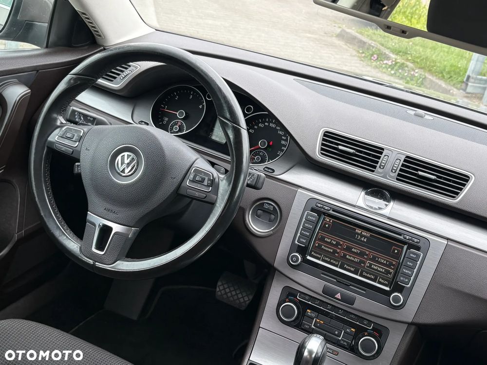 Volkswagen Passat 2.0 TDI DPF Comfortline DSG - 14