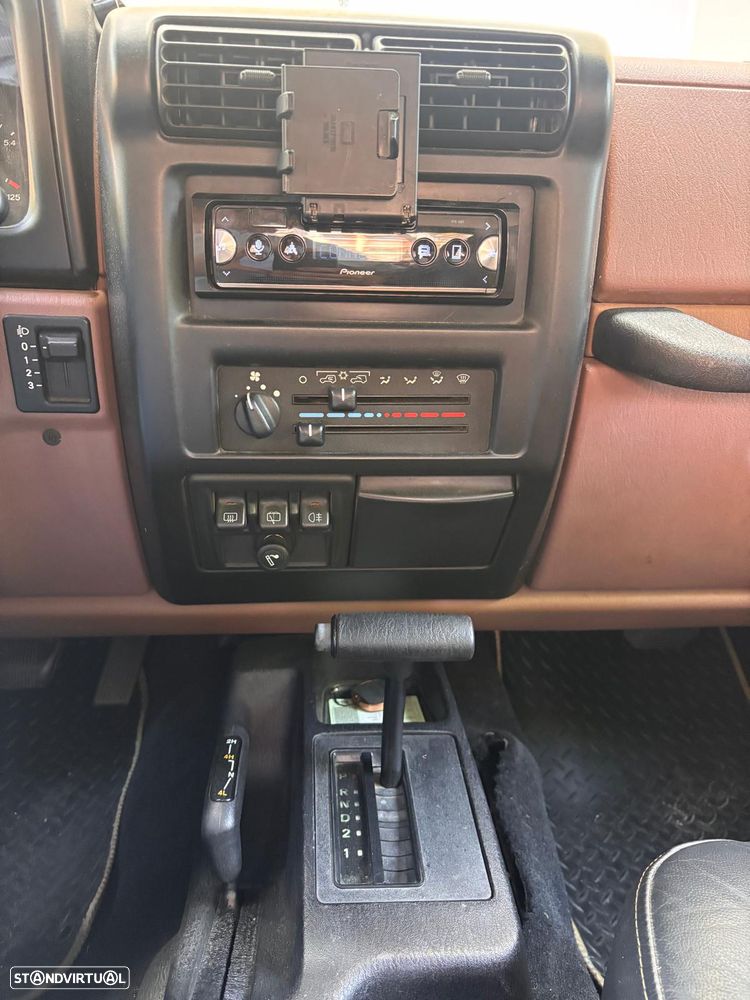 Jeep Wrangler Unlimited - 11