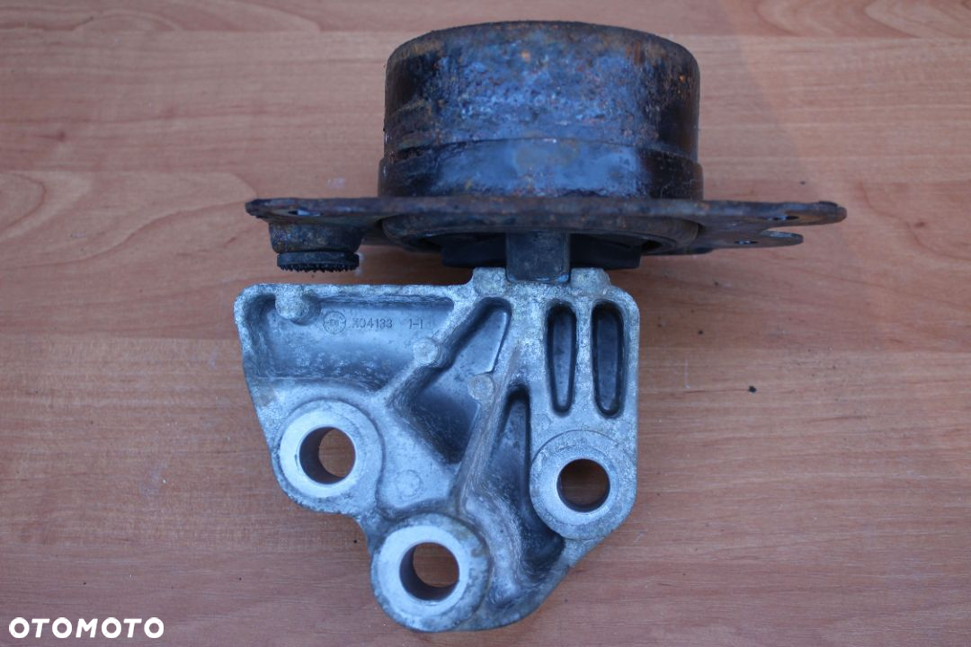 ŁAPA PODUSZKA SILNIKA OPEL ANTARA CHEVROLET CAPTIVA 3.2 V6 X04133 - 3