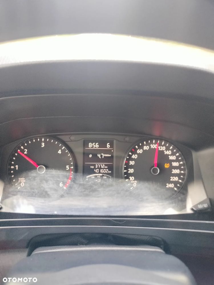 Volkswagen Transporter - 19