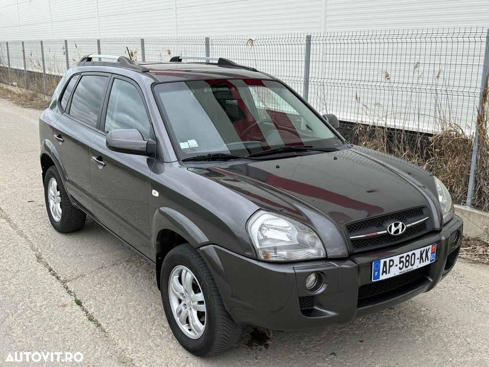 Hyundai Tucson 2.0 CRDI VGT GLS 2WD MT STYLE - 9