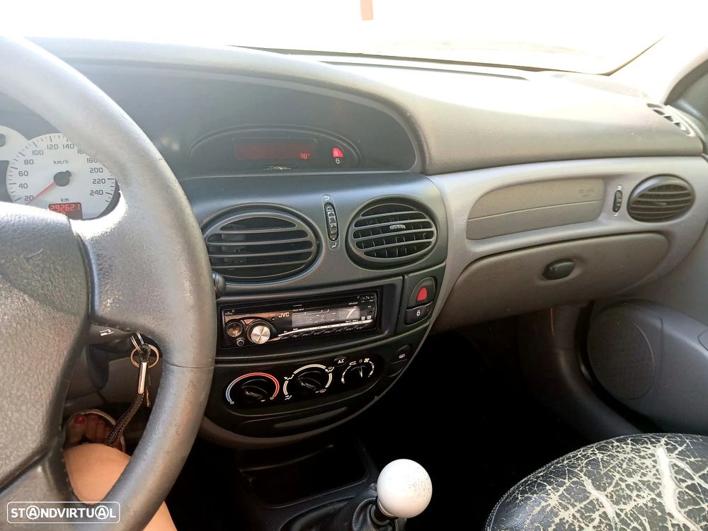Renault Mégane Grand Coupe - 8