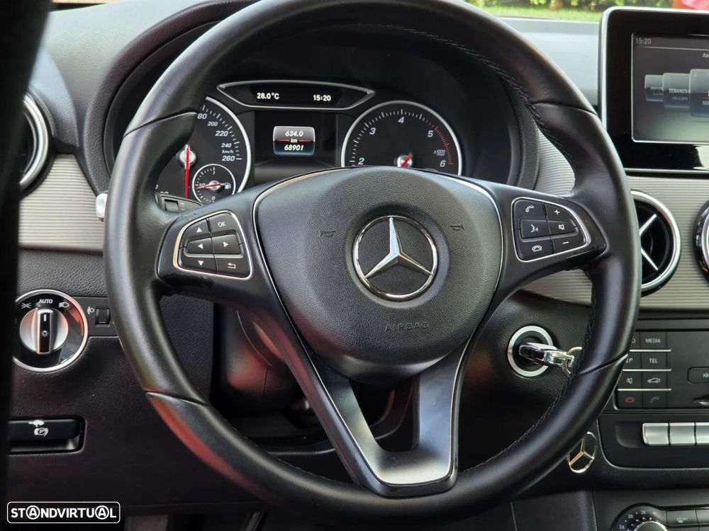 Mercedes-Benz B 180 - 12
