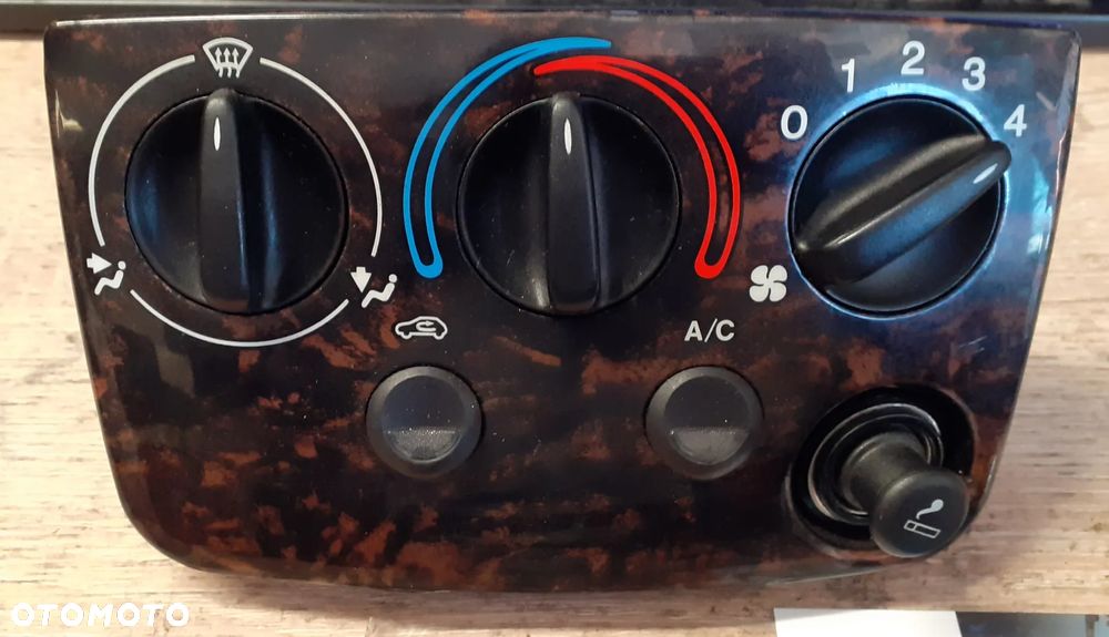 PANEL KLIMATYZACJI FORD FIESTA MK4 - 1